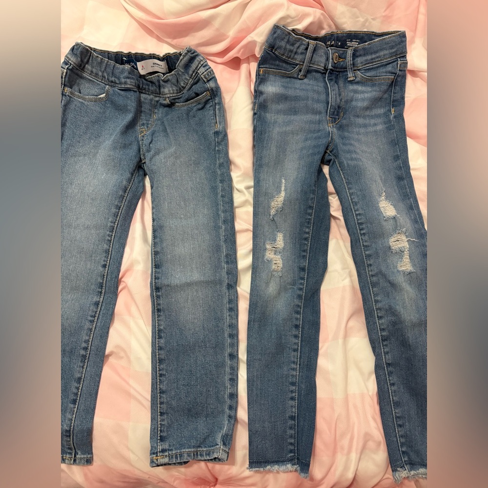 Guc bundle of old navy jeans. Size 6.